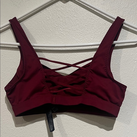 Victoria Secret Burgundy Sports Bra Bralette Criss Cross Back Athleisure - Picture 3 of 8